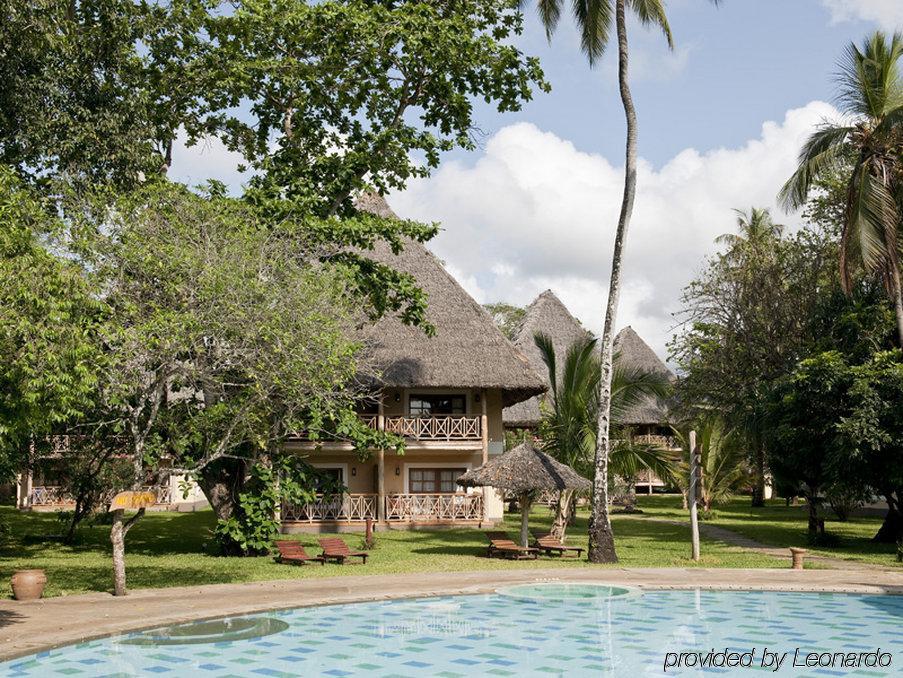 Neptune Palm Beach Boutique Resort & Spa Galu Esterno foto