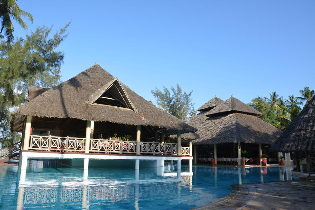 Neptune Palm Beach Boutique Resort & Spa Galu Esterno foto