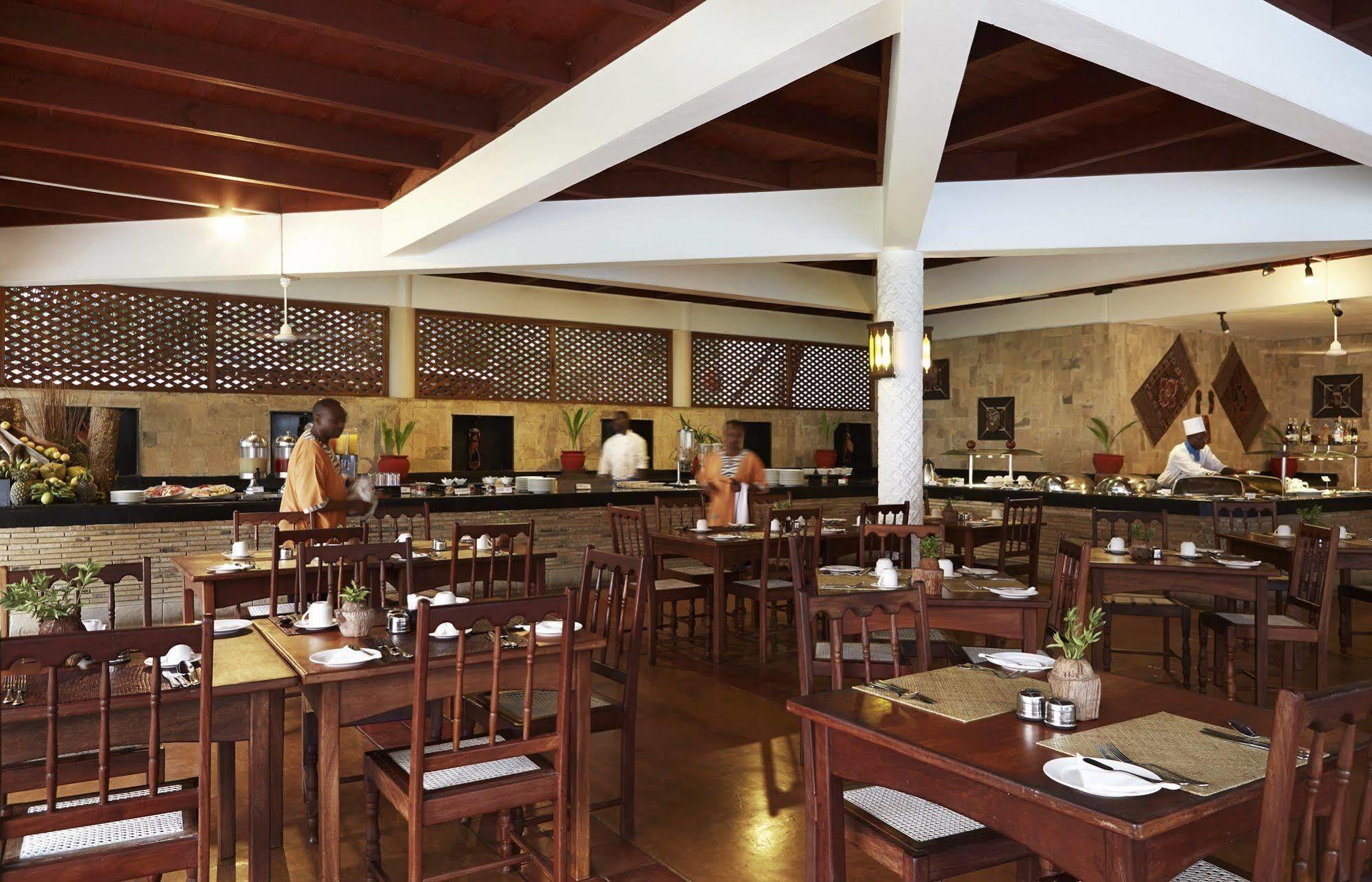 Neptune Palm Beach Boutique Resort & Spa Galu Esterno foto