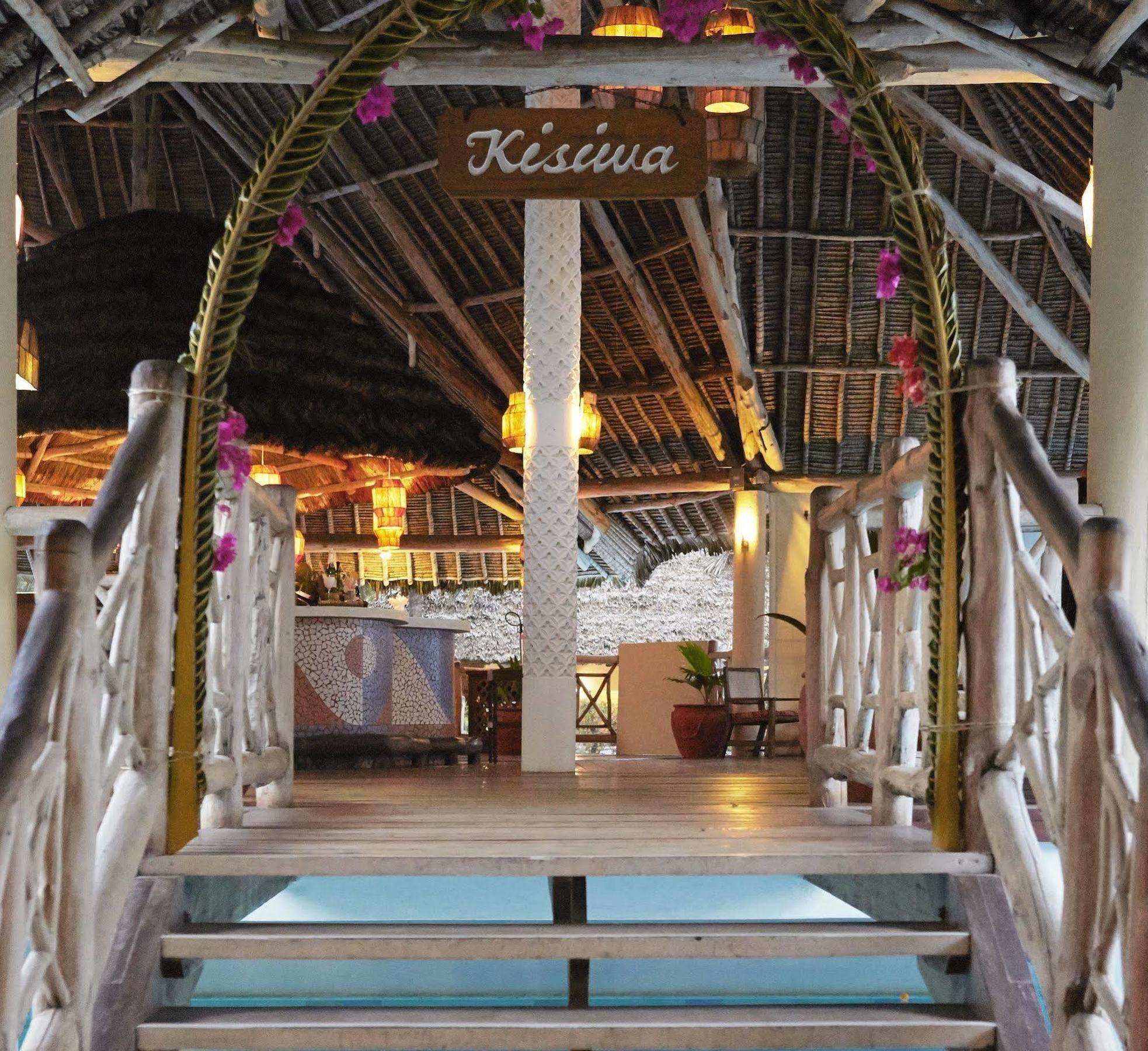 Neptune Palm Beach Boutique Resort & Spa Galu Esterno foto