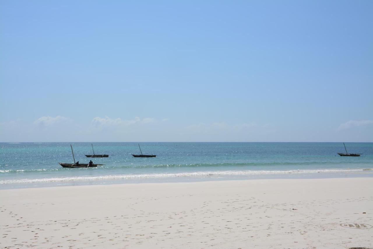 Neptune Palm Beach Boutique Resort & Spa Galu Esterno foto